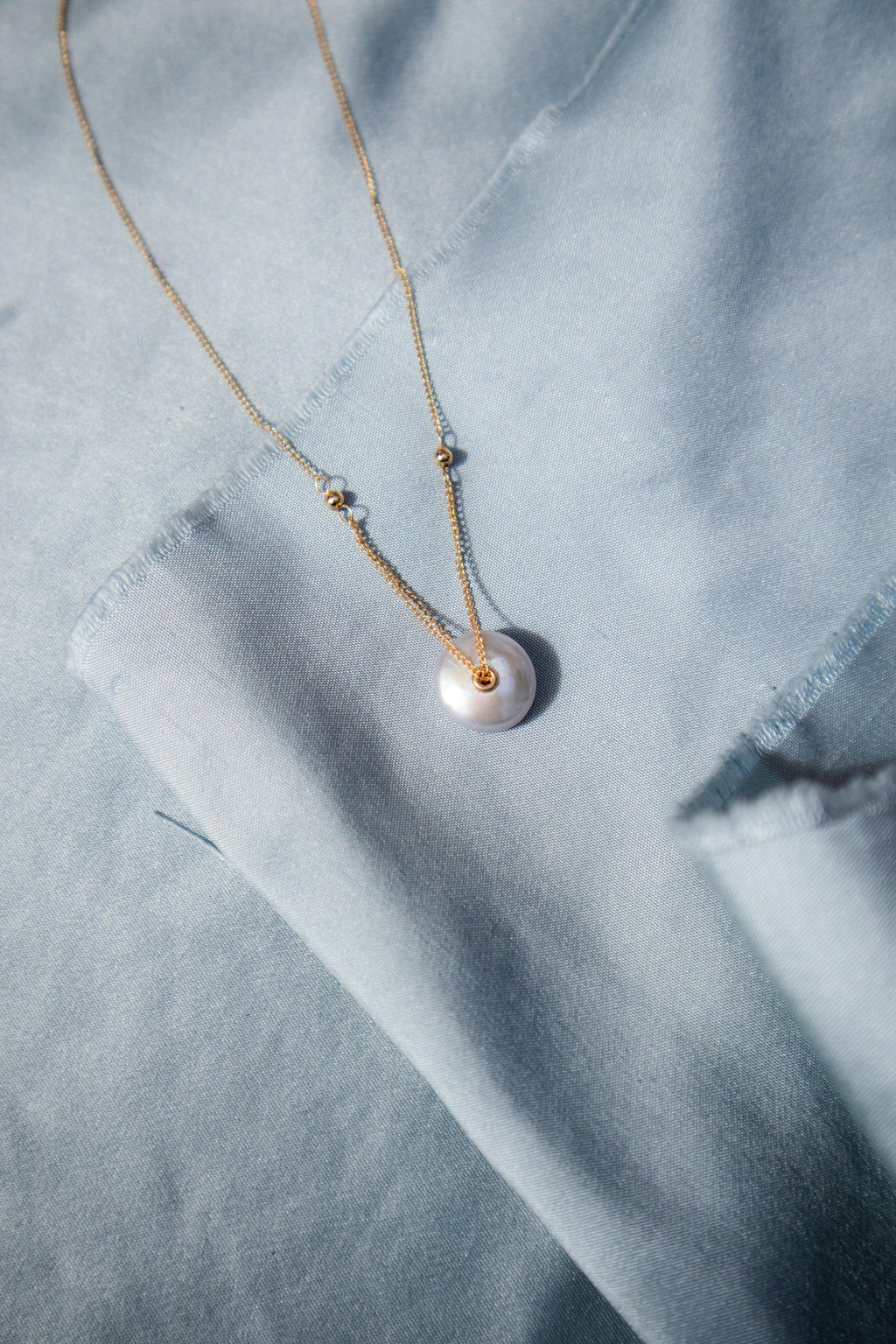 Baroque Pendant Pearl Necklace