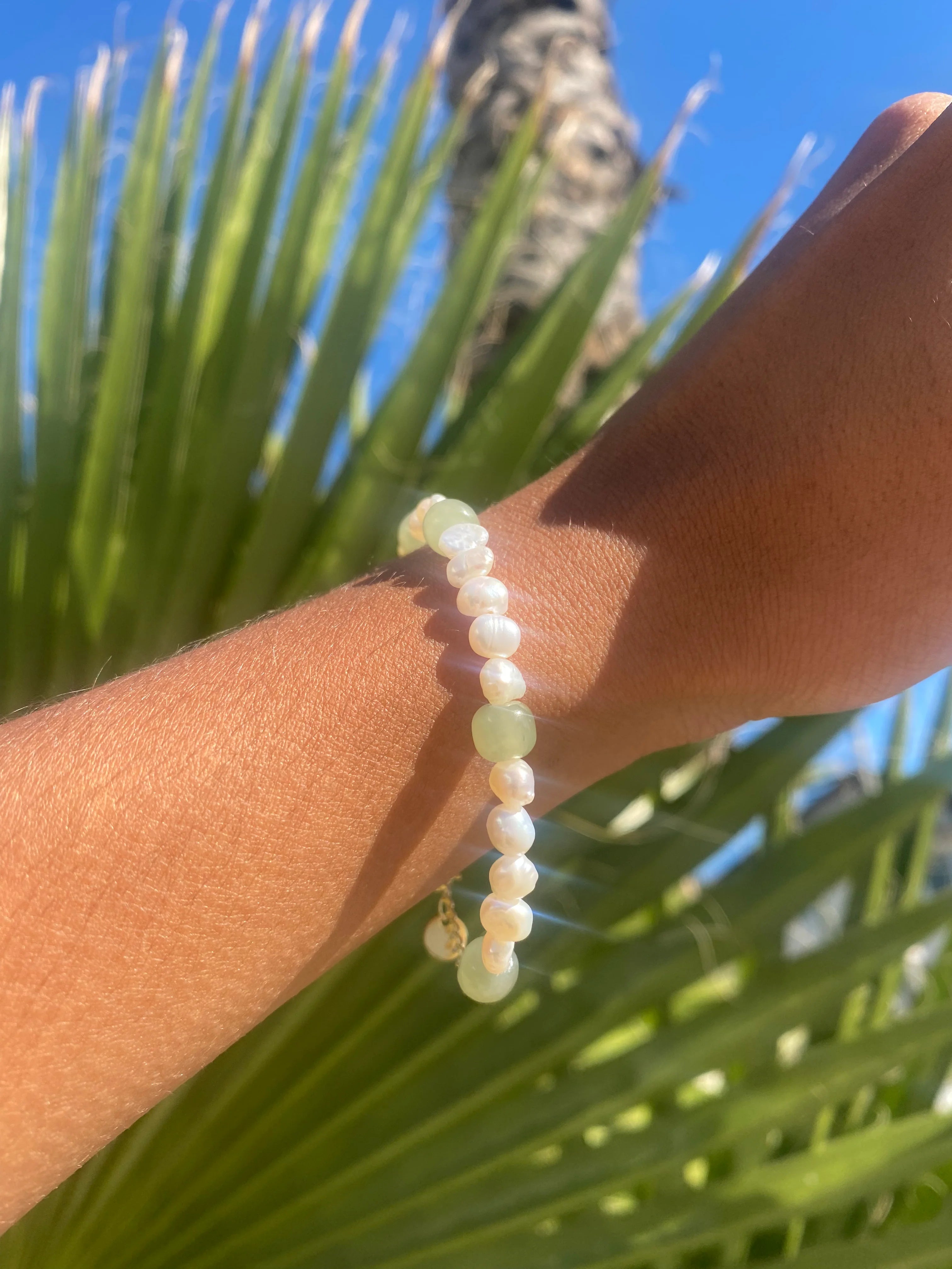 Freshwater Pearl and Green Jade Bracelet